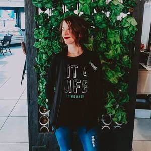 Meet your Posher, Lauren